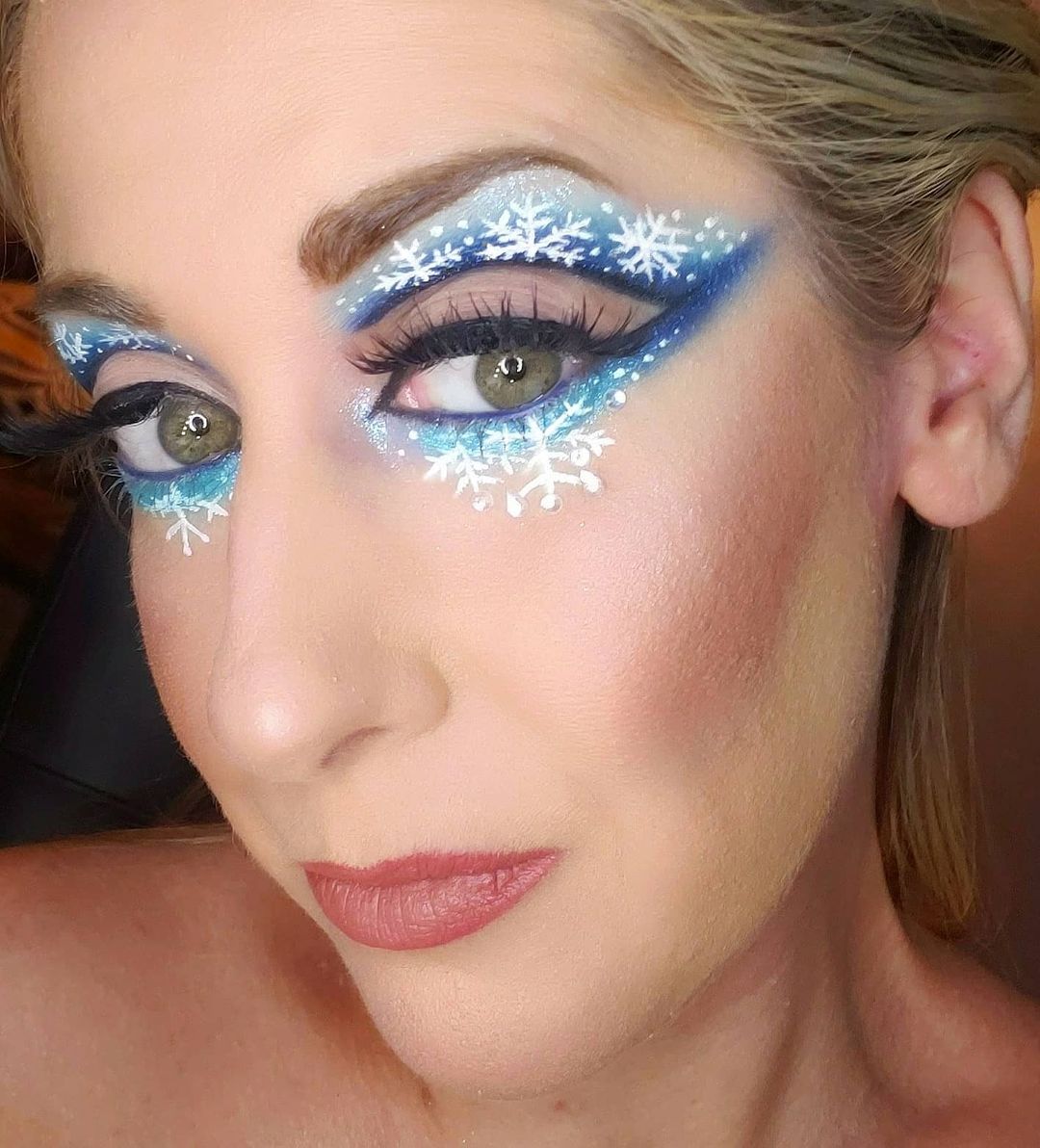 20 Enchanting Christmas Snowflake Eye Makeup Looks For A Dazzling