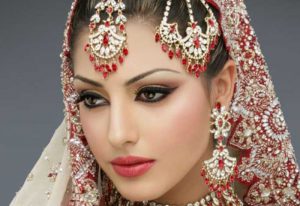 Best Waterproof Makeup for Your Wedding Day Step by Step