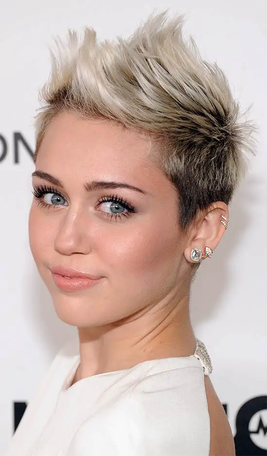 20 Gorgeous Short Blonde Haircuts And Hairstyles To