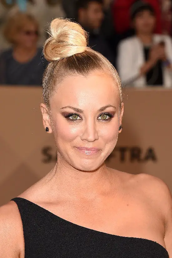 20 Flawless Kaley Cuoco Hairstyles To Inspire You