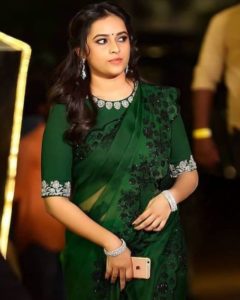 18 Beautiful Pics Of Sri Divya In Saree