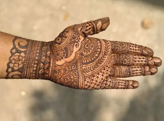 20 Simple And Easy Palm Mehndi Designs