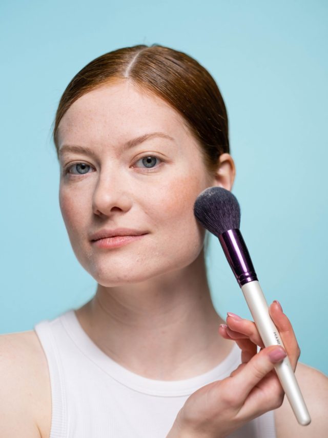 8 Tips For Achieving A Natural And Dewy Makeup Look - Beauty Epic