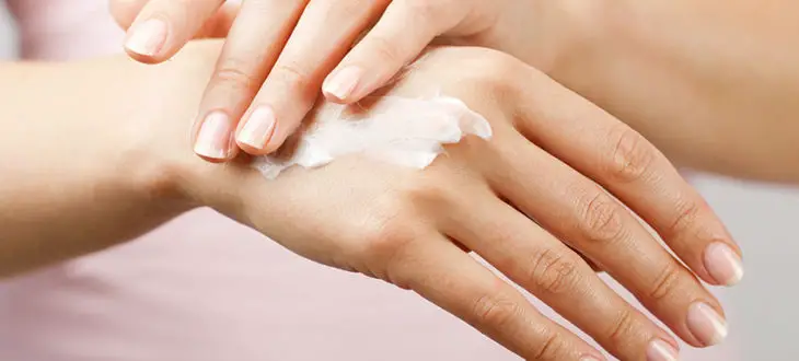 8-ways-to-remove-fake-tan-from-hands