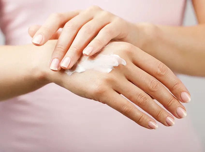 8 Ways To Remove Fake Tan From Hands