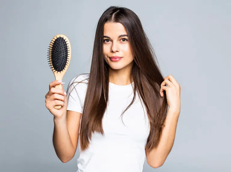 5 Ways To Get Shiny Hair Naturally At Home