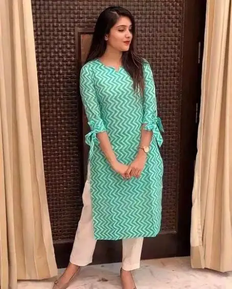 Knot at the Sleeve End of Kurti Design