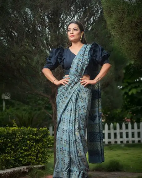 Navy Blue Chikan Embroidery Retro Blouse for Cotton saree