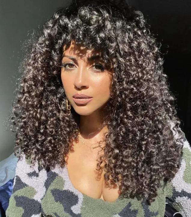 long curly haircutstyle for black women