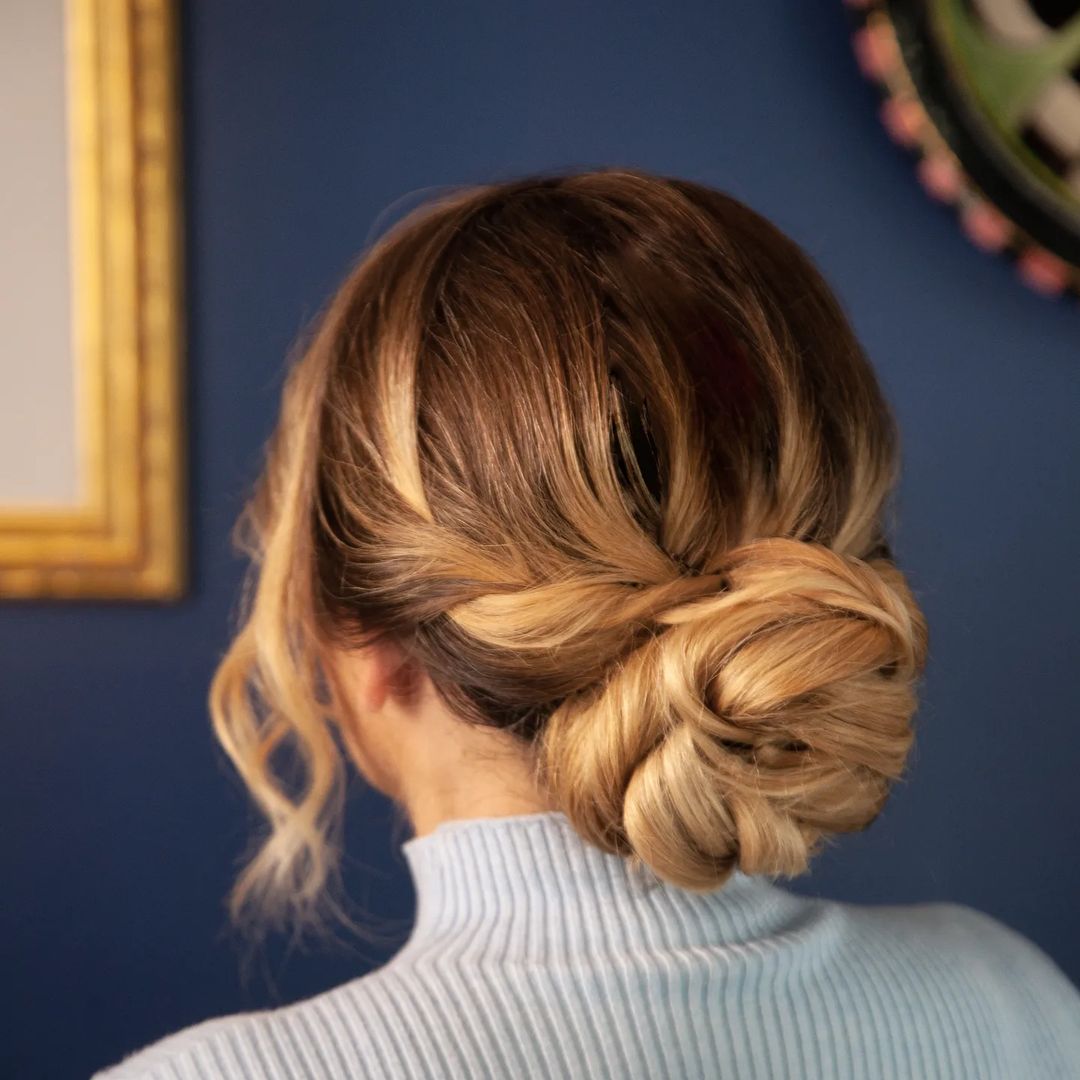 14 Exquisite Christmas Updo Hairstyles To Make A Statement